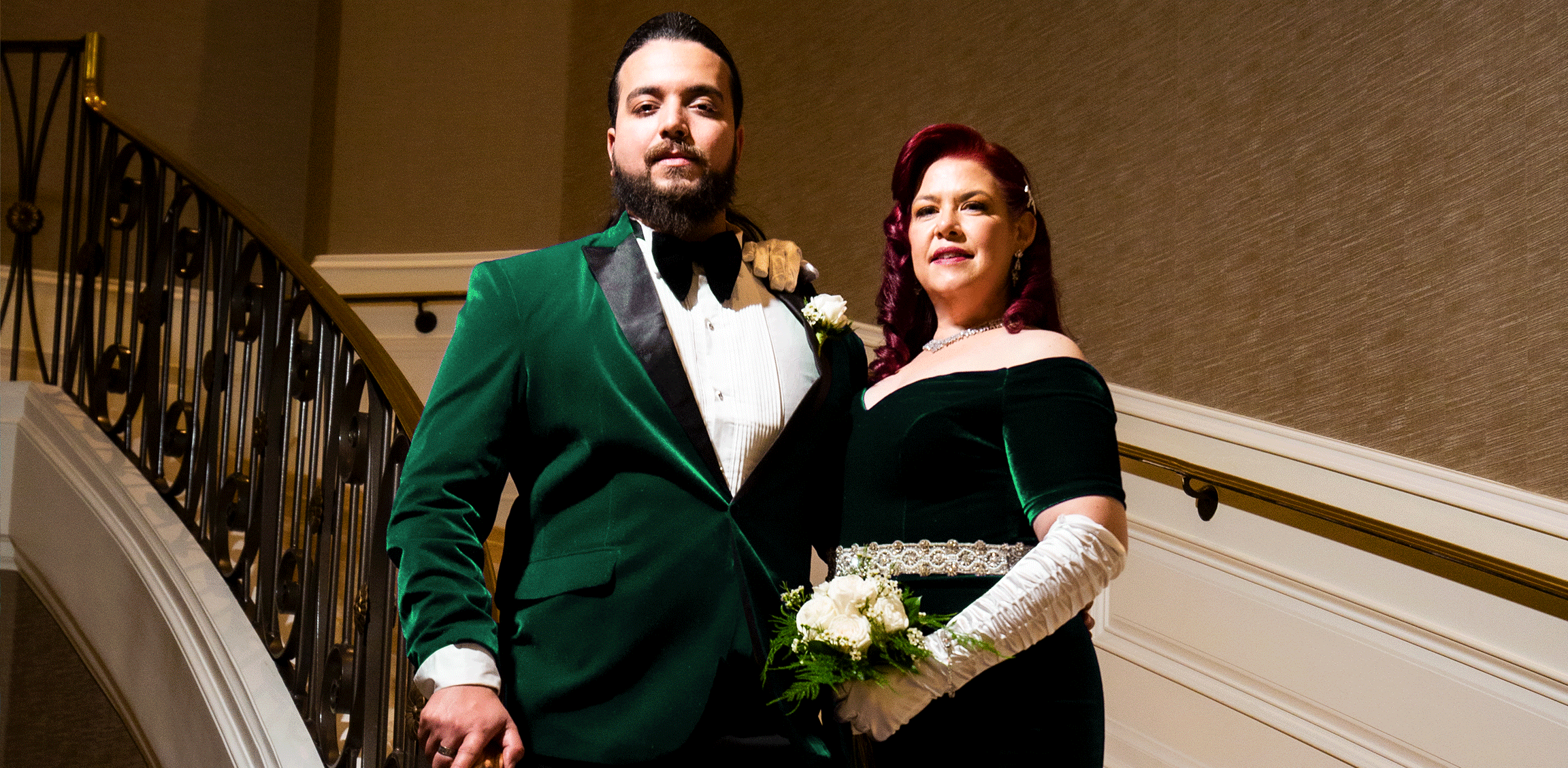 green emerald velvet dress Embrace Bold Style: Emerald Green Slim Fit Suit EU54/US44 / 36W